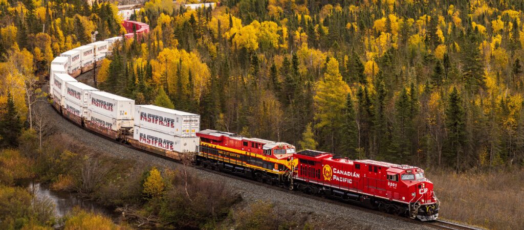CP Rail train carrying Fastfrate containers